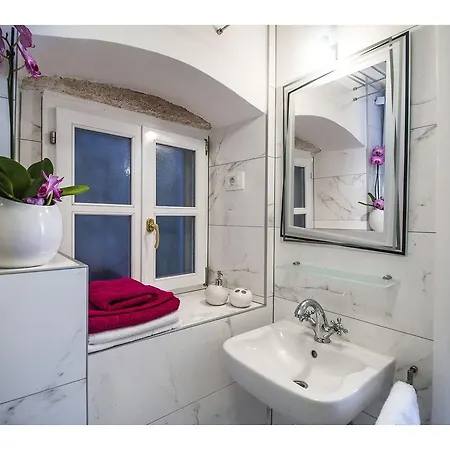 Apartment Town House Viva