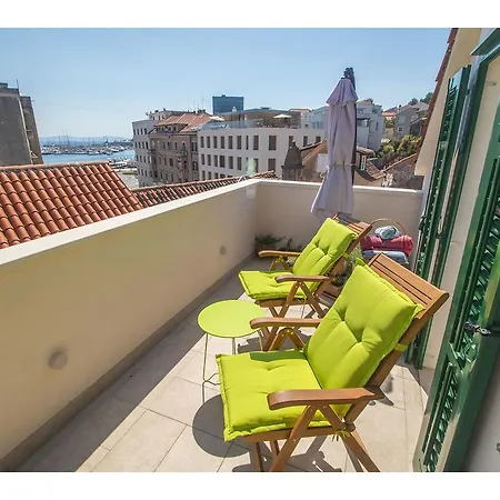 Town House Viva Apartment